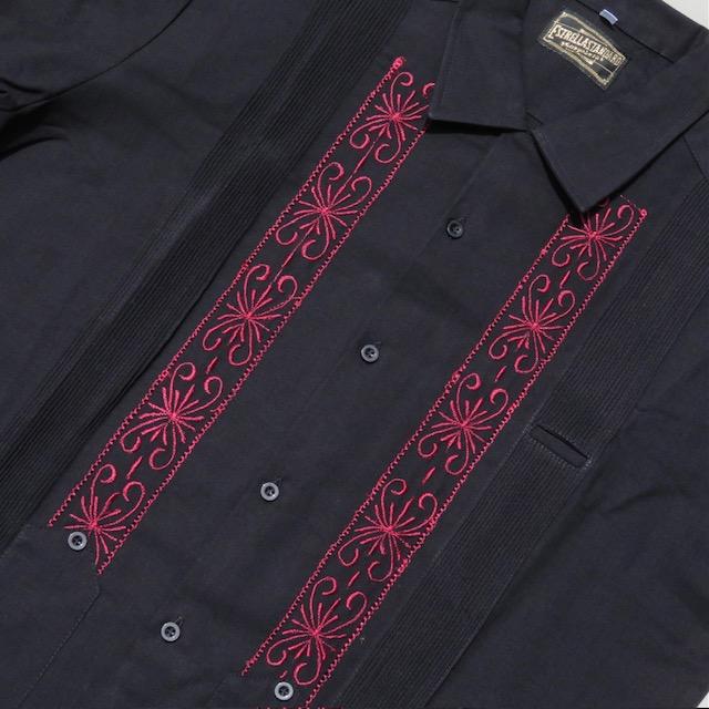 ESTRELLA STANDARD 半袖キューバシャツ 黒 40 グァジャベーラ サイズ44 Estrella Standard 半袖キューバシャツ 黒色 S/S GUAYABERA