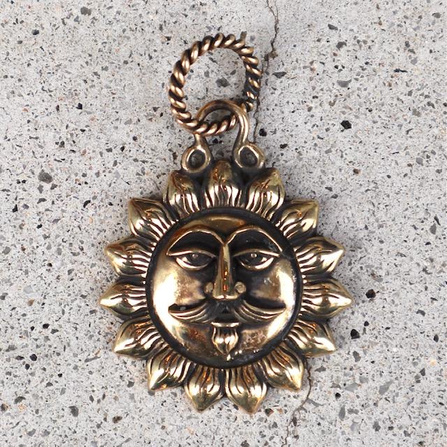 galcia ガルシア EL SOL 太陽 ペンダントトップ ブラス アクセサリー : gal00160 : フラッシュキャデラック - 通販 - Yahoo!ショッピング galcia ガルシア EL SOL 太陽 ペンダントトップ ブラス アクセサリー : gal00160 : フラッシュキャデラック - 通販 - Yahoo!ショッピング