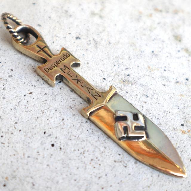 galcia ガルシア 卍 デスペラード マンジ ナイフ ペンダントトップ