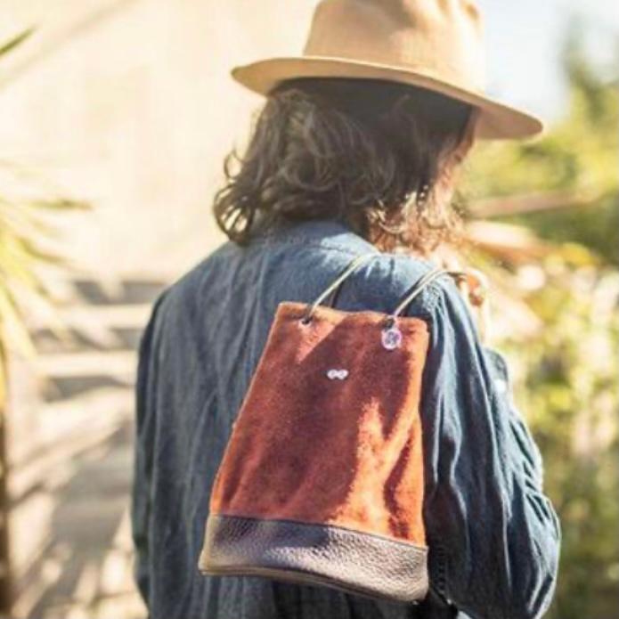Peanuts&Co ピーナッツカンパニー レザー デイリーバッグ 巾着バッグ Daily Bag ブラウン Peanuts&Co ピーナッツカンパニー レザー デイリーバッグ 巾着バッグ Daily Bag ブラウン