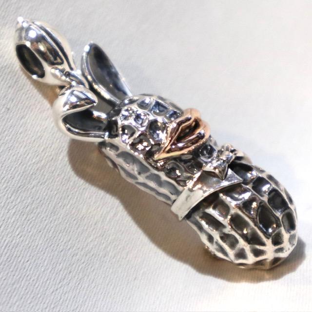 Peanuts&Co ピーナッツカンパニー STASH BUNNY PEANUTS Silver シルバー925 キーホルダー ペンダントトップ : pc047 : フラッシュキャデラック - 通販 - Yahoo!ショッピング Peanuts&Co ピーナッツカンパニー STASH BUNNY PEANUTS Silver シルバー925 キーホルダー ペンダントトップ : pc047 : フラッシュキャデラック - 通販 - Yahoo!ショッピング
