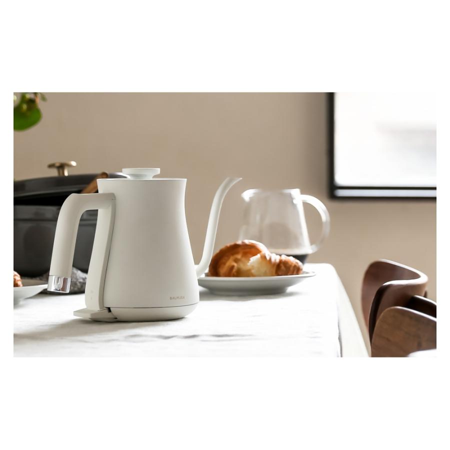 電気ケトル BALMUDA The Pot バルミューダ ザ ポット KPT01JP 容量0.6L ステンレス シンプル 空だき防止 自動電源OFF AC電源 1200W ホワイト KPT01JP-WH ◆宅 | BALMUDA | 02