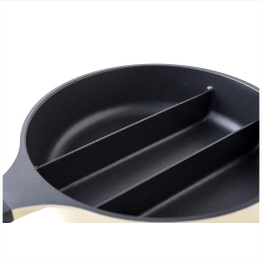 仕切りフライパン 卵焼き センターエッグトリプルパンmini 20cm ARNEST アーネスト 深型 IH/ガス火対応 朝食 お弁当 同時調理 ベージュ A-77912 ◆宅 | アーネスト | 02