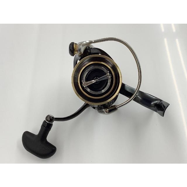 在庫僅少 中古 ダイワ スピニングリール 17セオリー 2510pe H 中古aランク スピニングリール