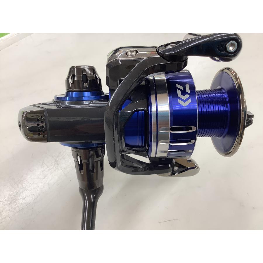 DAIWA(釣り) 中古 ダイワ スピニングリール 15ソルティガ DAIWA(釣り) 中古 ダイワ スピニングリール 15ソルティガ