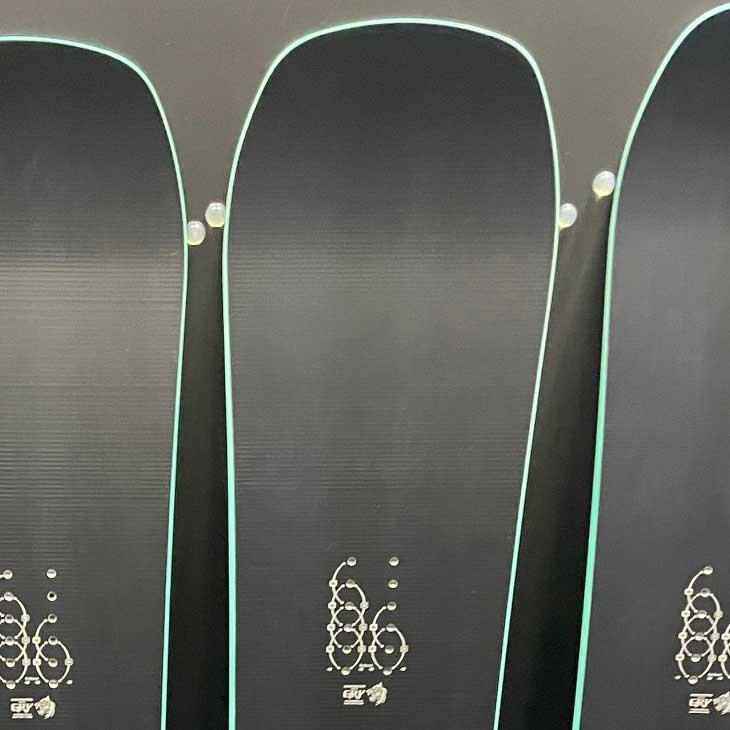 NIDECKER 25-26 GRAY グレイ スノーボード カービング板 NIDECKER 25-26 GRAY グレイ スノーボード カービング板