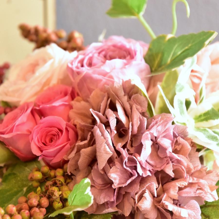 Belles Fleurs プリザーブドフラワーアレンジメント ピンクバラ アンティークピンク たっぷりの薔薇 豪華なプリザーブドフラワー