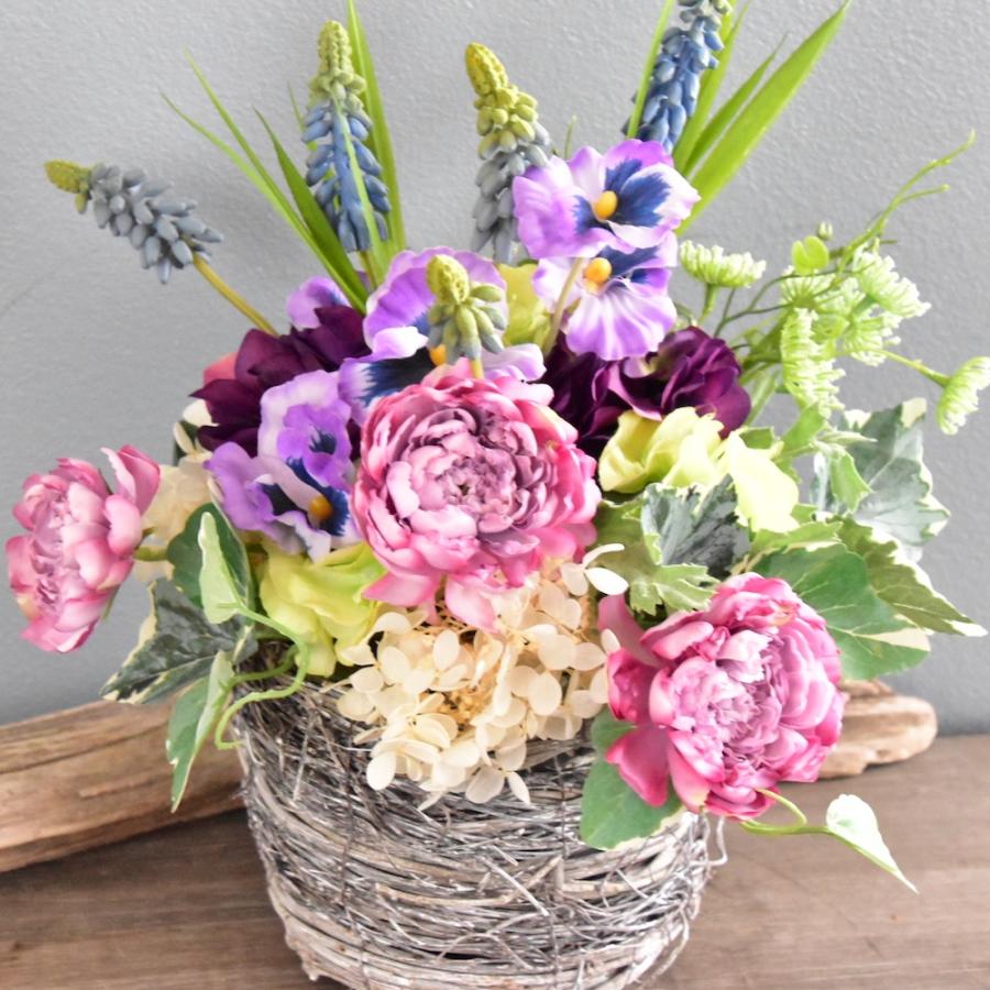 フラワーアレンジ　おしゃれ　パープル　紫系　ナチュラル　ギフト　パンジー　ムスカリ　ラナンキュラス　アレンジ 　送料無料 |  | 01