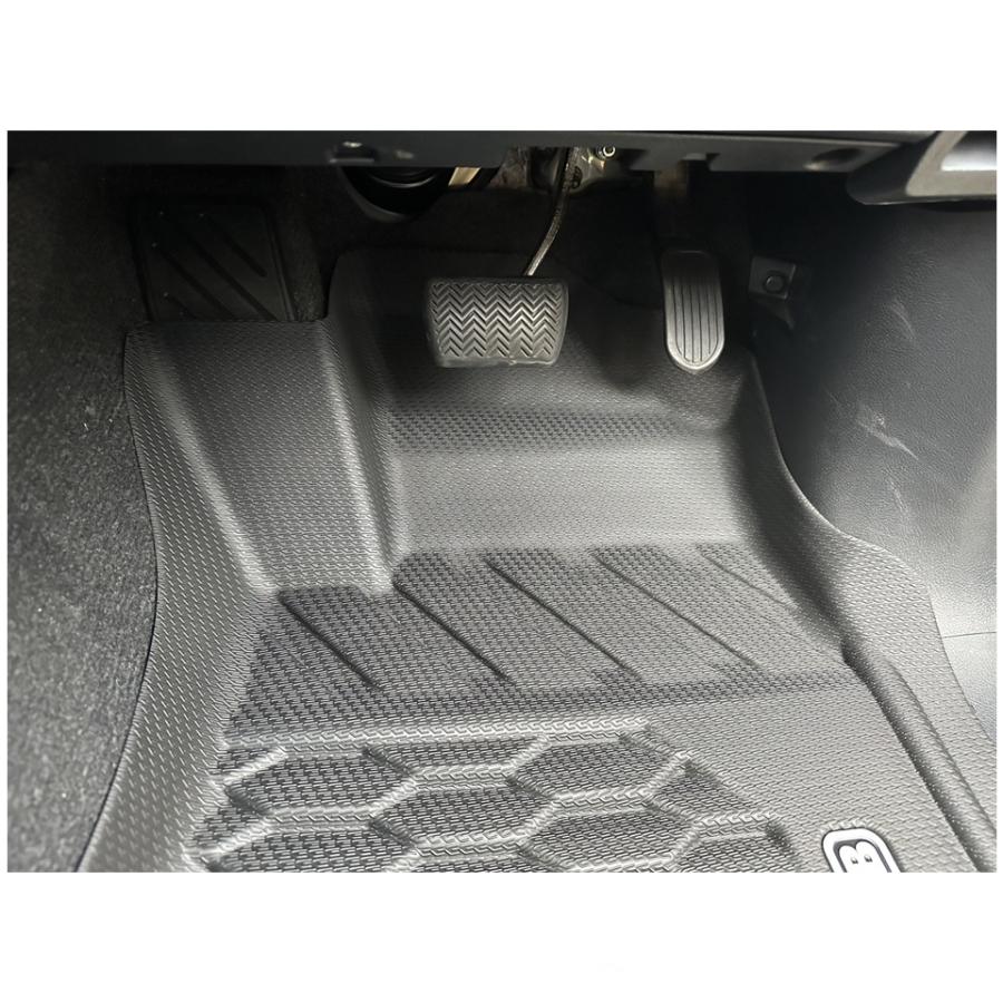 ハイラックス GUN125専用 ARB フロアマット ARB正規輸入品 4080004 「33」 :4080004:ARB 4x4 ...