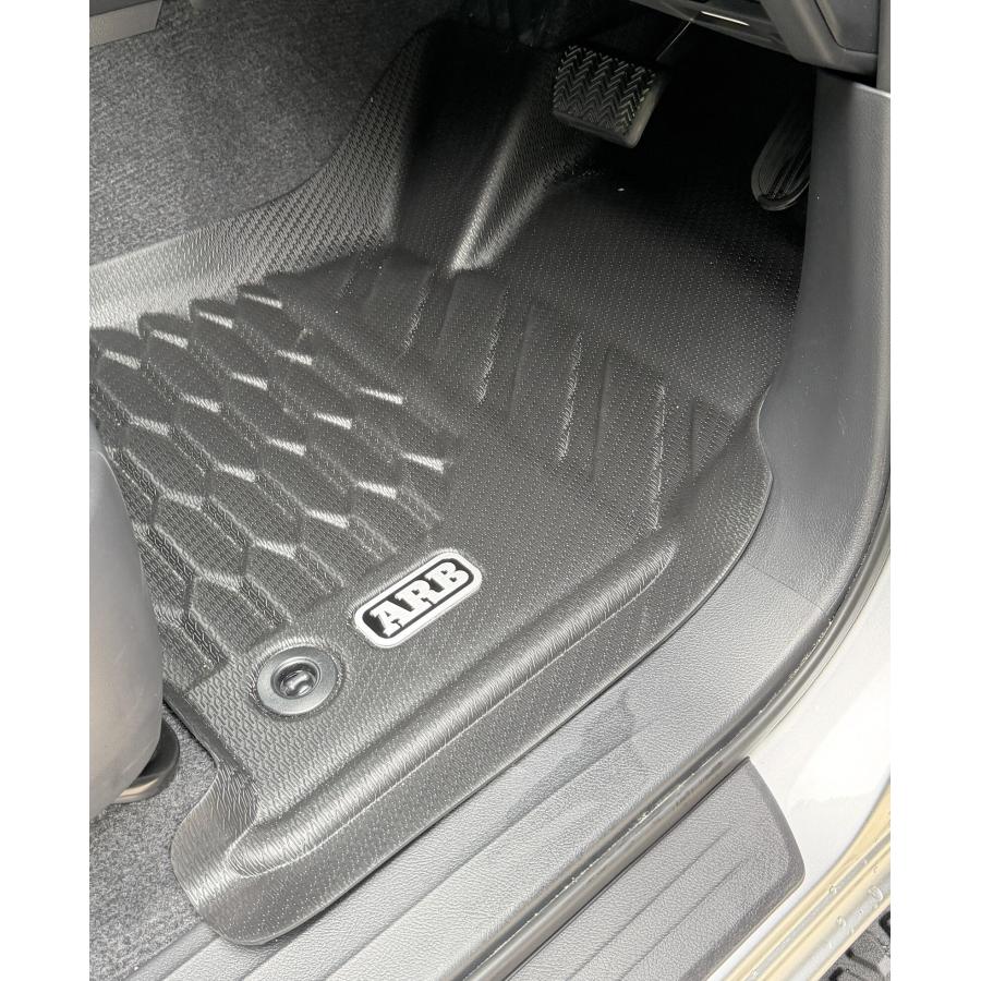 ARB 正規品 新型 ハイラックス GUN226 専用 ARBフロアマット 4080048