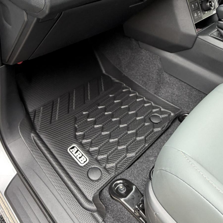 ARB 正規品 新型 ハイラックス GUN226 専用 ARBフロアマット 4080048