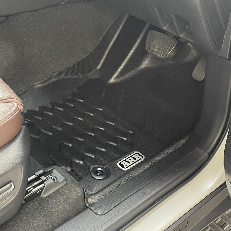 ARB 正規品 ランクル 250 専用 ARBフロアマット 4080054「28」 : ARB