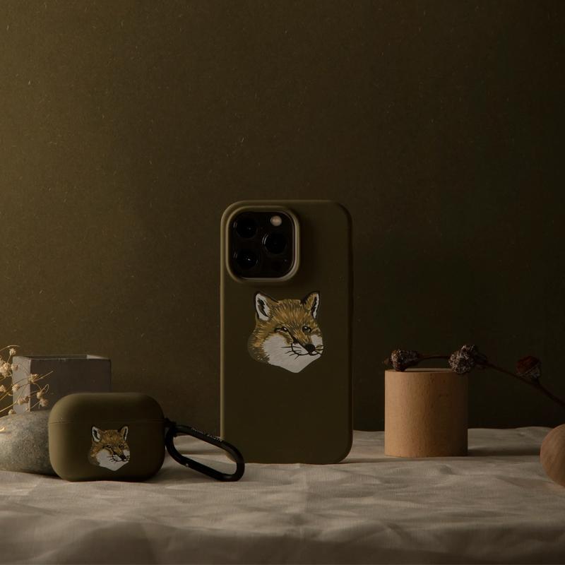 Maison Kitsune x Native Union MONOCHROME FOX HEAD SLING CASE FOR IPHONE 14 PRO（Khaki Grey）メゾンキツネ アイフォンケース【国内正規代理店品】｜flgds｜10