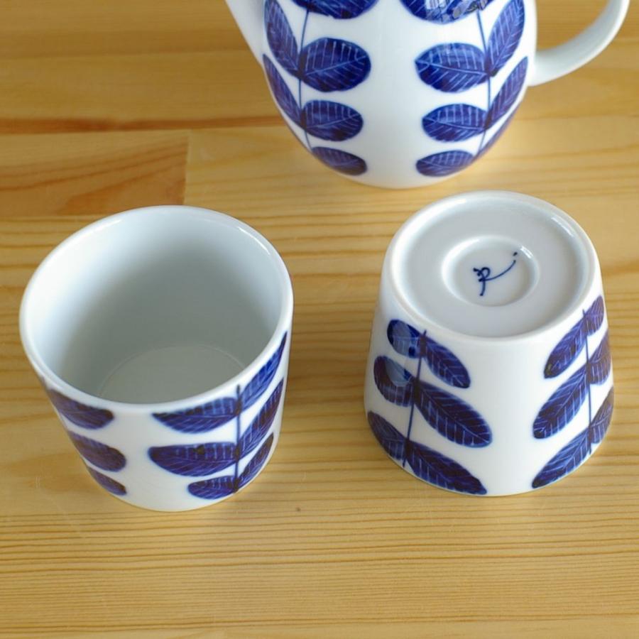 そばちょこ2つ　陶器　フリーカップ　焼き〆　作家物 そばちょこ2つ 陶器 フリーカップ 焼き〆 湯呑み 濃いグレー✖️白