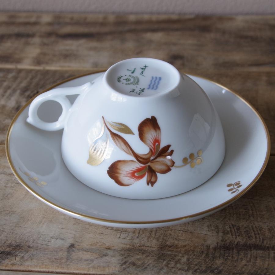 ロイヤルコペンハーゲン ブラウン アイリス 花柄 ボタニカル ティーカップ ソーサー Royal Copenhagen Brown Iris 1105 1 4 Royal Copenhagen Brown Iris Teacup Saucer 1105 1to4 Flohmarkt フローマルクト 通販 Yahoo ショッピング