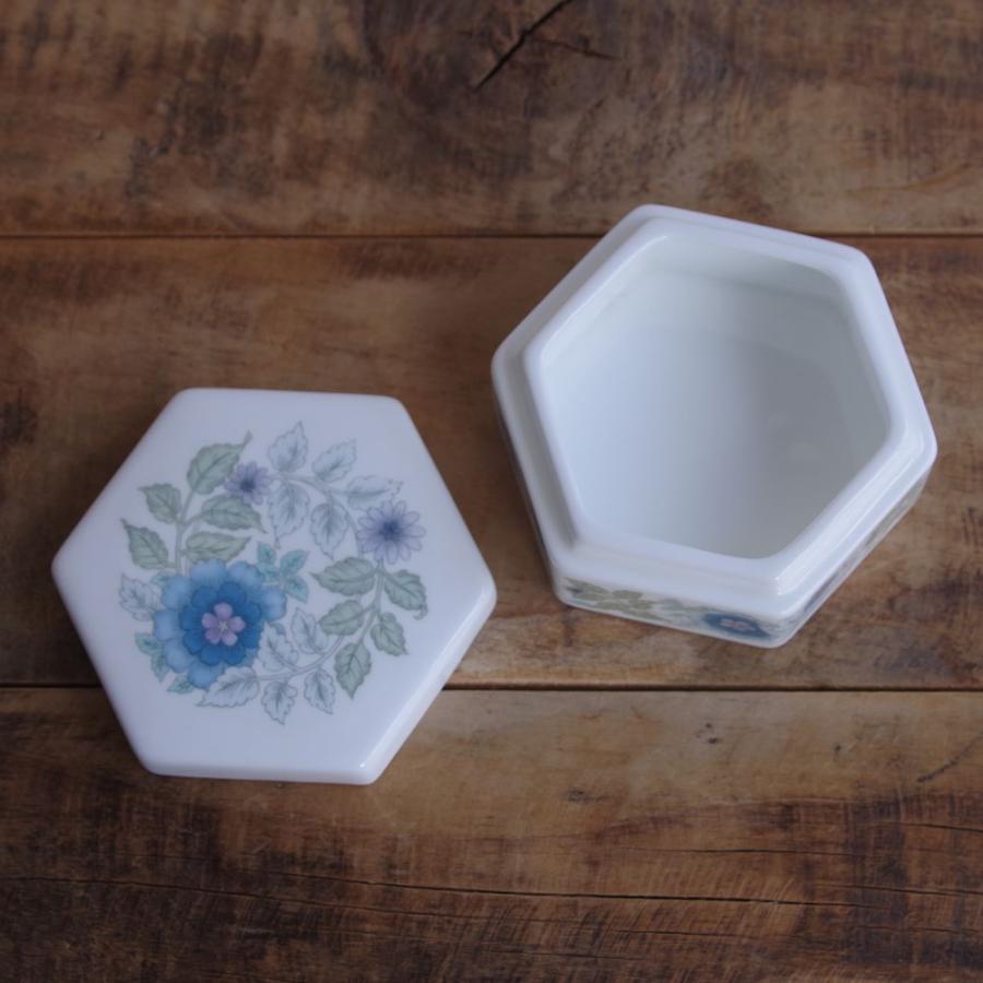 ウェッジウッド クレメンタイン ブルー 花柄 トリンケットボックス 蓋物 容器 小物入れ 六角形 Wedgwood Clementine #240329-04｜flohmarkt｜08