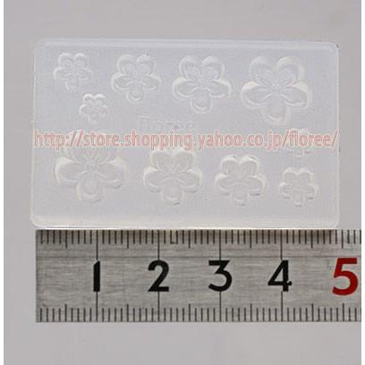 ぷっくりお花 シリコンモールド ミニチュア用 花型 フラワー型 シリコーン型 粘土型 ネイル UVレジン 樹脂粘土 フローレ floree | floree | 01