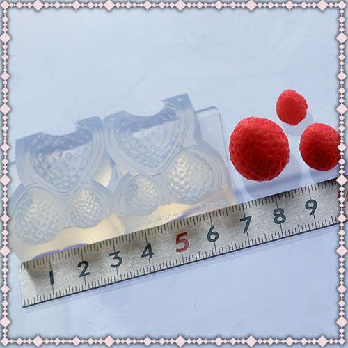 展示　樹脂粘土　いちご　チャーム 展示 樹脂粘土 いちご チャーム