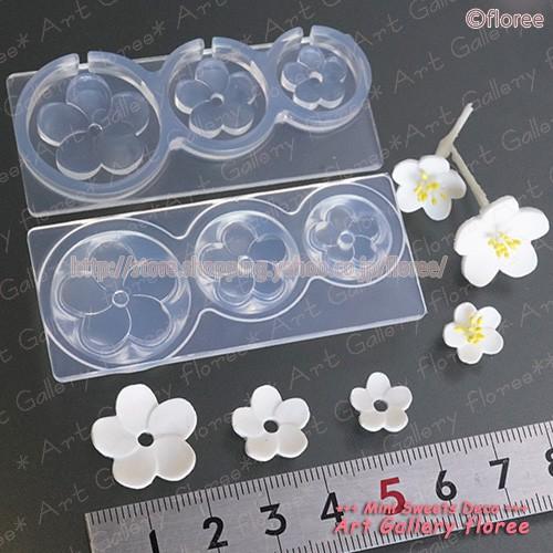 フラワー立体型　梅　シリコンモールド ミニチュア用 花型  シリコーン型 粘土型  UVレジン 樹脂粘土 フローレ floree | floree | 01