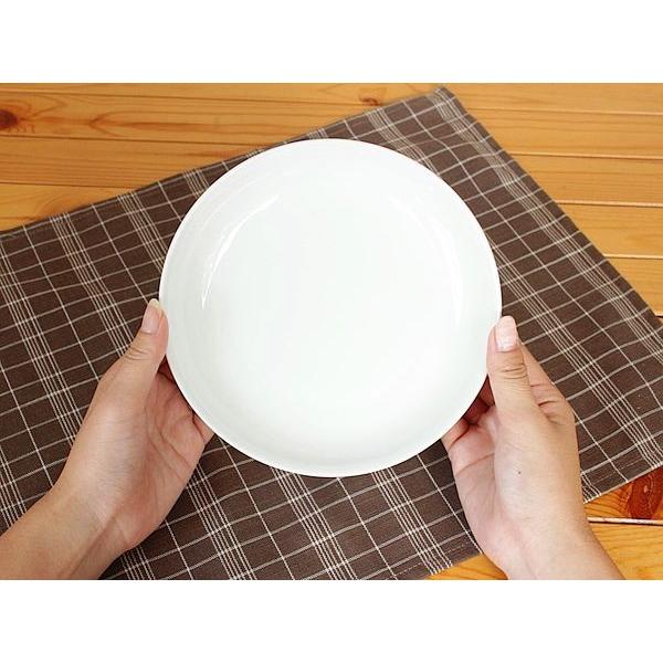 何枚でも揃えたい 強化磁器18ｃｍ皿 洋食器 白い食器 プレート 中皿 取り皿 強化磁器 アウトレット込み 日本製 O 16 0471ay Flower May 通販 Yahoo ショッピング