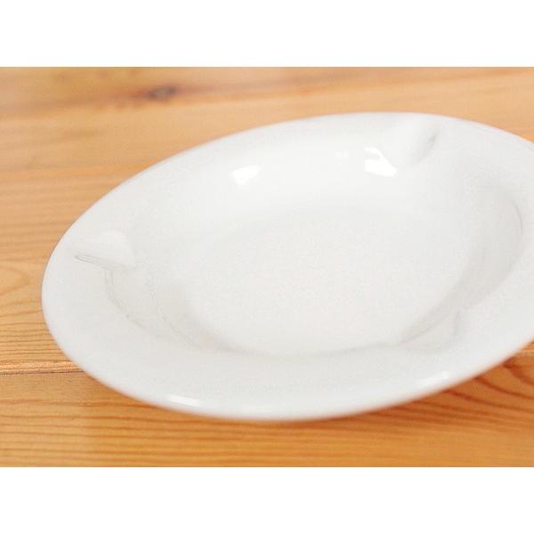 陶製灰皿 ホワイト (日用品 インテリア 白い食器 アウトレット込み