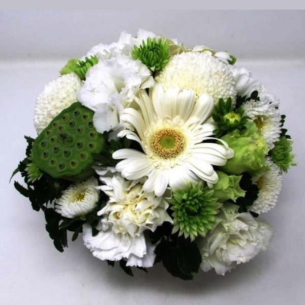 フラワーアレンジメント 誕生日 記念日 彼女 友達 白グリーン系 ラウンド Freeshippingflowerarr2980 White フラワーエキスプレス ヤフー店 通販 Yahoo ショッピング