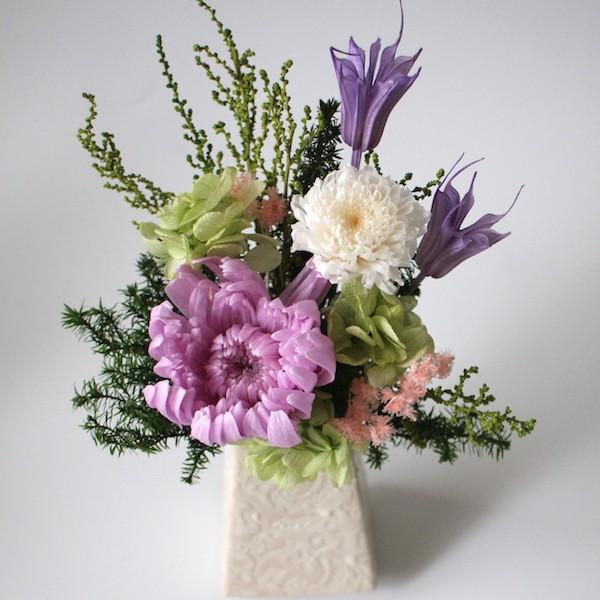 プリザーブドフラワー仏花 ライラック ホワイト お悔やみ お供え花 お供え 四十九日法要 メモリアルフラワーギフト お彼岸 お盆 A39 ふらわーぱれっと ヤフー店 通販 Yahoo ショッピング