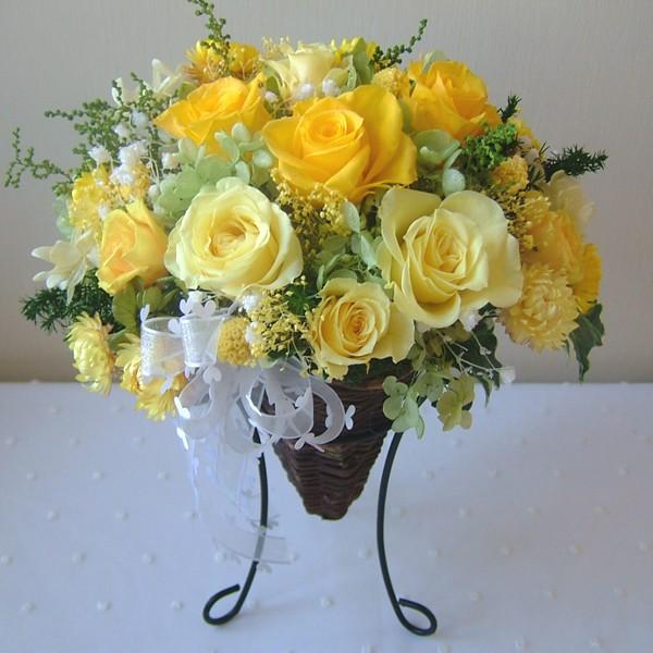 市販 プリザーブドフラワー お祝い ギフト バラと小花のアイアンスタンド付きバスケット 米寿祝い 誕生