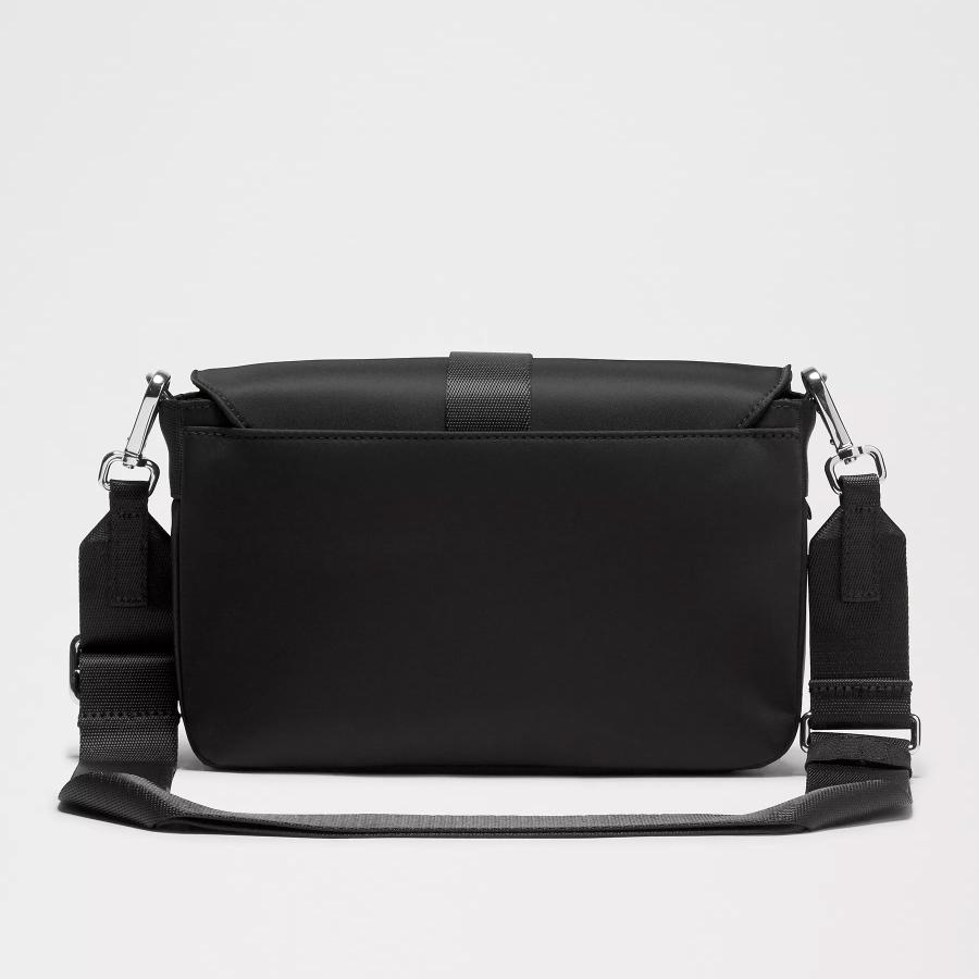 lululemon（ルルレモン） ショルダーバッグ バッグ Wunderlust Multi