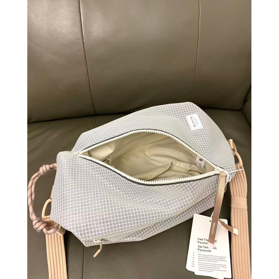 lululemon（ルルレモン） ボディバッグ ショルダーバッグ バッグ 斜め