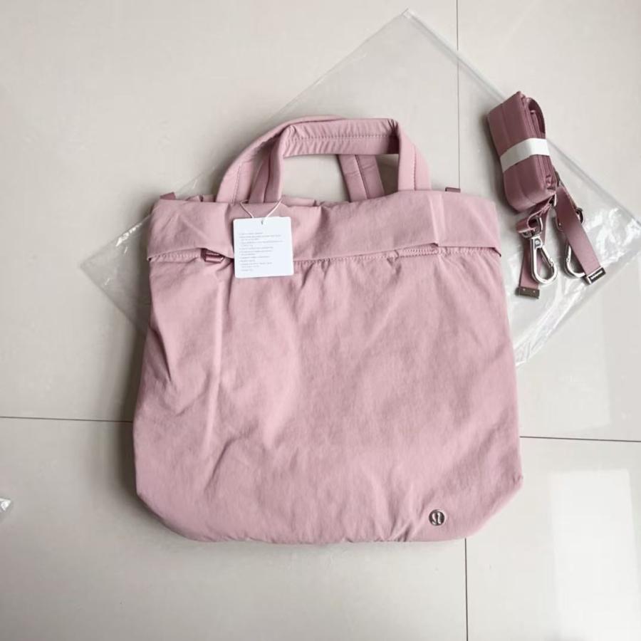 lululemon（ルルレモン） トートバッグ ショルダーバッグ 斜め掛け On