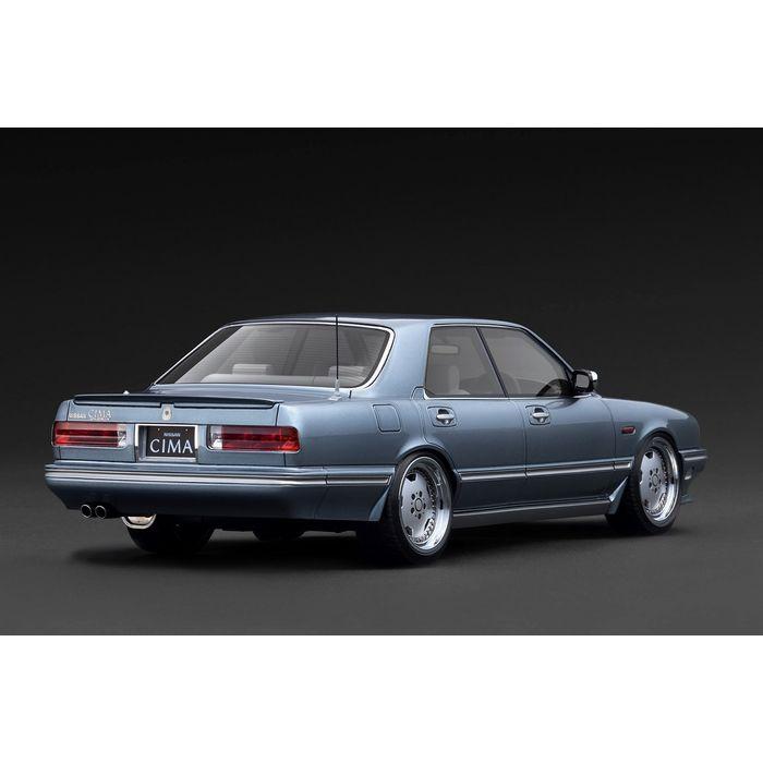 NISSAN GLORIA CIMA (Y31) Light Blue (1/18 Scale) ティーケー