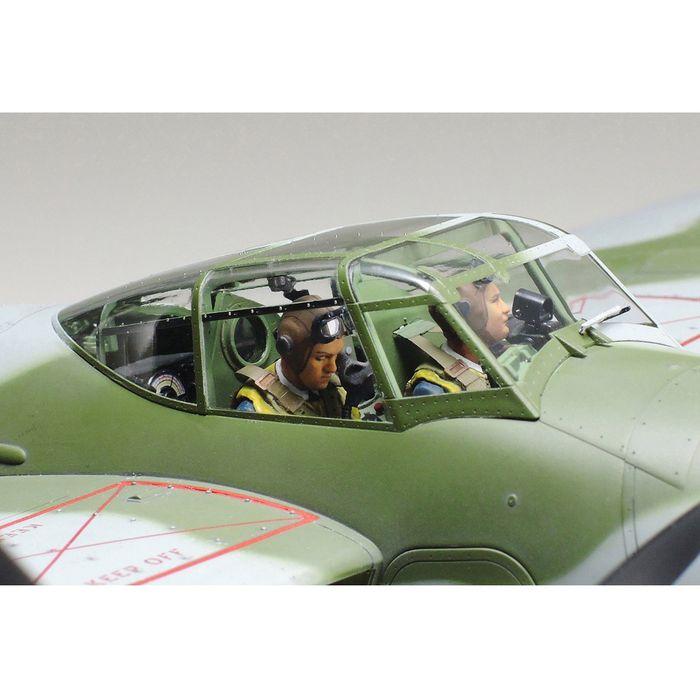 1/32 デ・ハビランド モスキート FB Mk.6 タミヤ 60326 : フライング