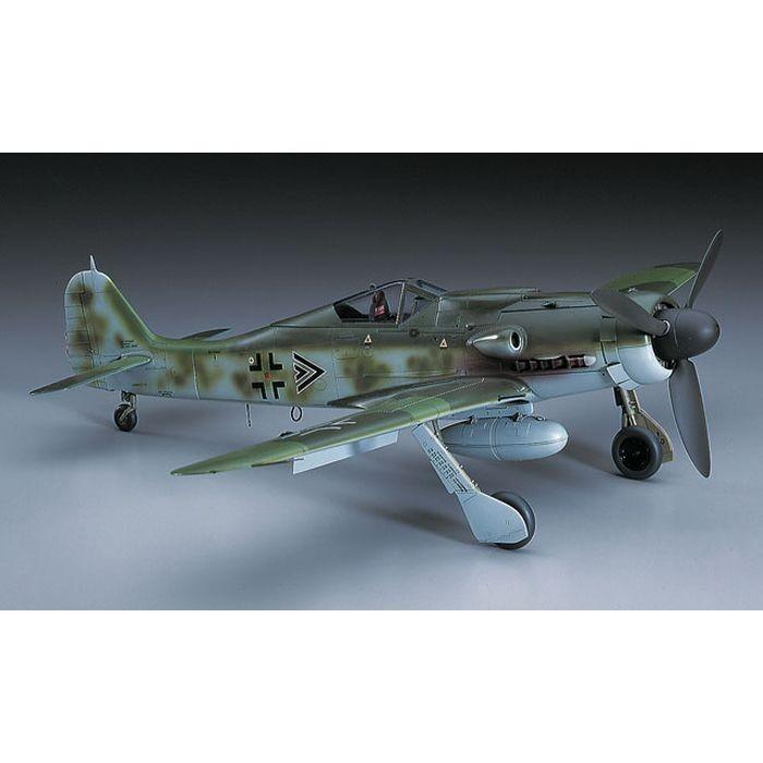 飛行機 戦闘機 プラモデル ドイツ軍 フォッケウルフ Fw190D-9 Focke-Wulf 1/32 スケール キット ハセガワ ST19｜flyingsquad