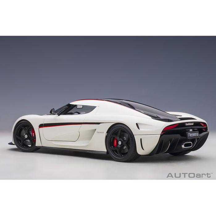 AUTOart 1/18 ケーニグセグ レゲーラ ホワイト/カーボン AUTOart 1/18 ケーニグセグ レゲーラ ホワイト/カーボン