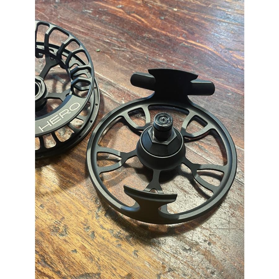 キャップス Vision HERO Fly Reel ヴィジョンヒーロー フライリール7-9