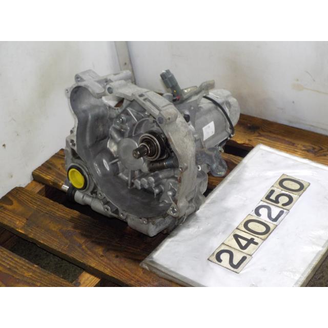 個人宅発送不可】eKワゴン DBA-H82W マニュアルミッションASSY M