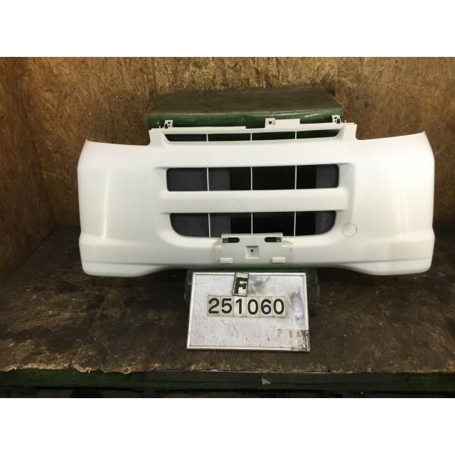 S330v ハイゼット　フロントバンパー「カット済み」 ハイゼット 【個人宅発送不可】ハイゼット LE-S330V フロントバンパー
