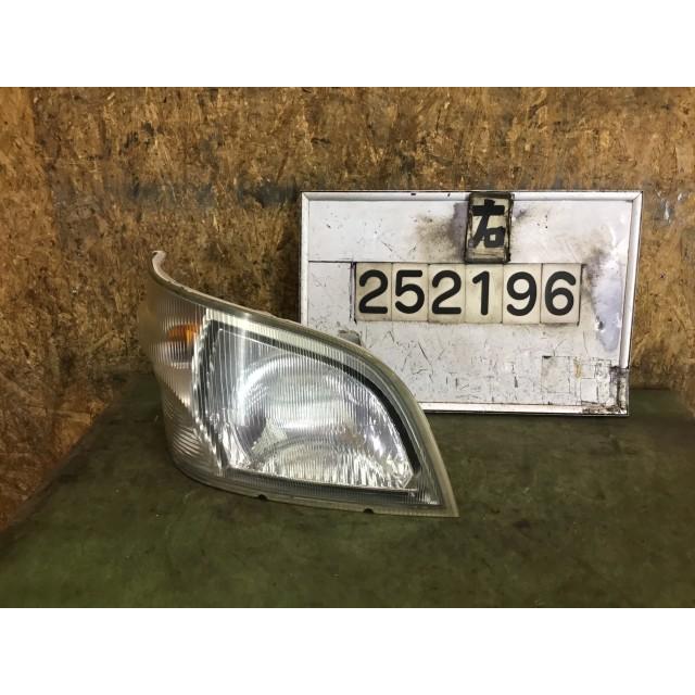 ハイゼット 【個人宅発送不可】ハイゼット EBD-S211P ヘッドライト 右