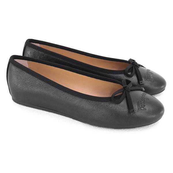 サルヴァトーレ フェラガモ Salvatore Ferragamo 靴 レディース フラット パンプス バレエシューズ ブラック