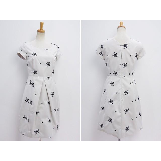 値引 在庫一掃セール マックスマーラ ウィークエンド Maxmara Weekend ワンピース 花柄 ホワイト Orme Wh 01 人気絶頂 Greenzonwheelz Com