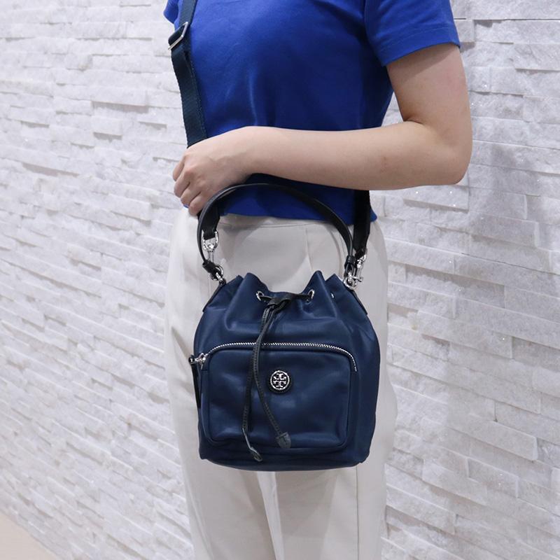 トリーバーチ TORY BURCH バッグ VIRGINIA BUCKET BAG ハンドバッグ 2WAY ショルダーバッグ ネイビー (134652 403 ROYAL NAVY) 22AW｜fontana2014｜09