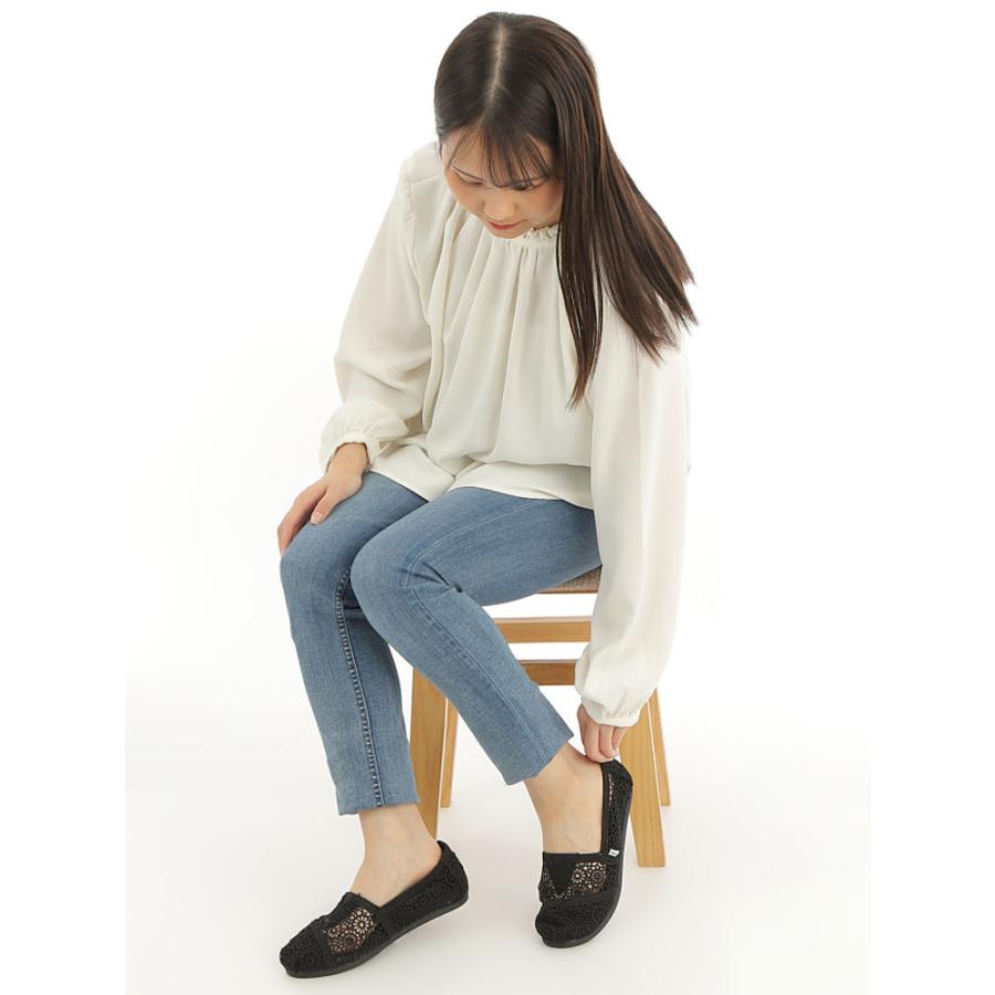 Toms トムズ シューズ Canvas Crochet M キャンバス クロッシェト M スリッポン レディース ウィメンズ カジュアル おしゃれ 2色 送料無料の画像