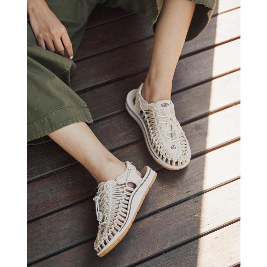 キーン ユニーク キャンバス KEEN UNEEK CANVAS スポーツサンダル