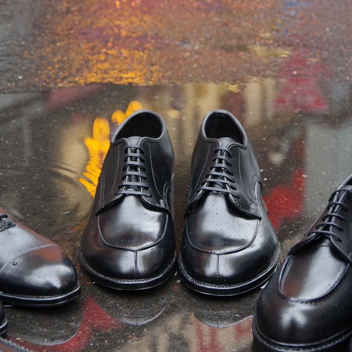 Locking Shoes by FootMonkey ロッキングシューズ フットモンキー V