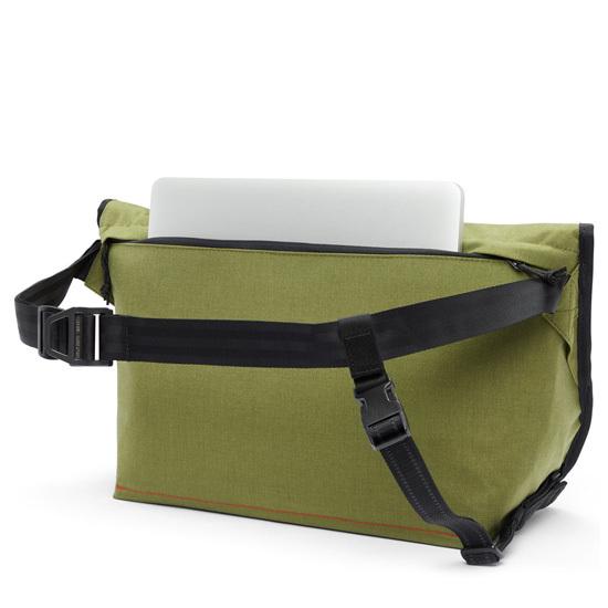 CHROME（クローム） SIMPLE MESSENGER BAG MD シンプル メッセンジャー