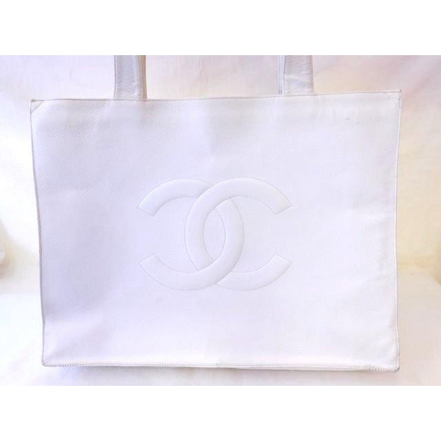 CHANEL　シャネル　ノベルティ　ツィードバック　ホワイト　白 CHANEL（シャネル） 並行輸入品 ホワイト トートバッグ (ノベルティ