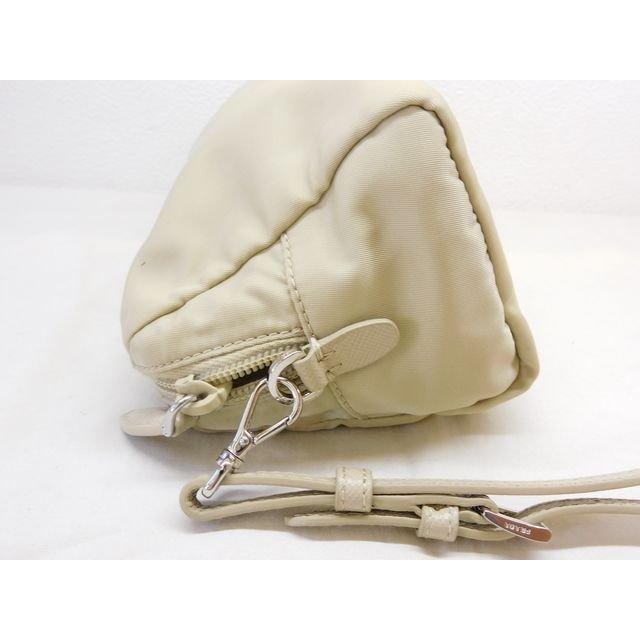 プラダ ミディアム Re-Nylon ポーチ ■ 1NS693 ハンドストラップ 薄ベージュ系 ナイロン PRADA□8C8D_2