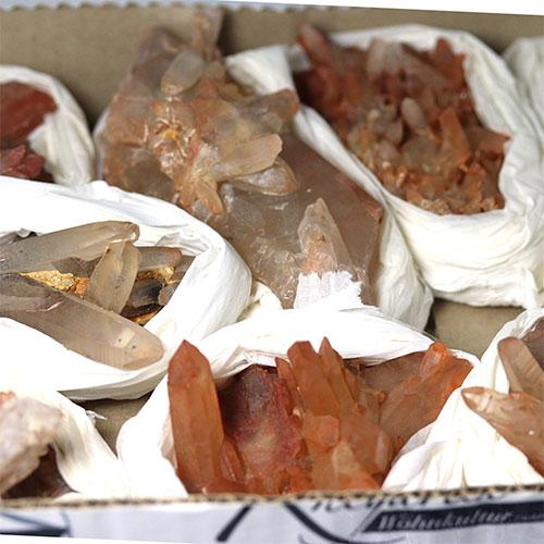 〔D330-1〕箱売り モロッコ産レッドクォーツクラスター(天然赤水晶)/Red Quartz【メール便不可】の画像