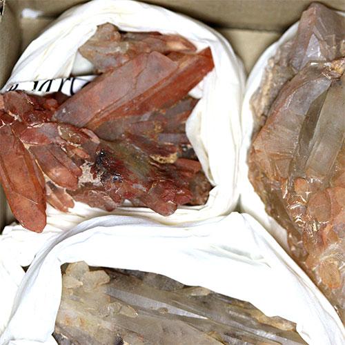 〔D330-1〕箱売り モロッコ産レッドクォーツクラスター(天然赤水晶)/Red Quartz【メール便不可】の画像